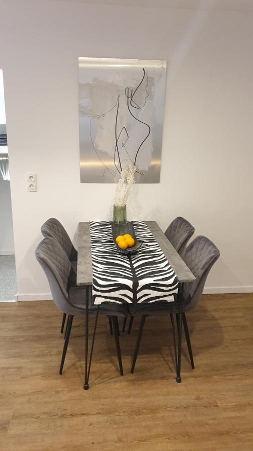 Apartment Airport Köln Dış mekan fotoğraf